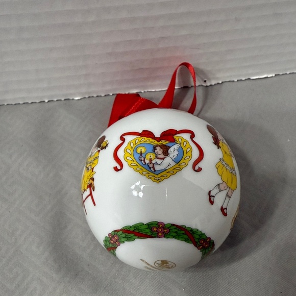 Hutschenreuther Christmas Ball Ornament Children Design Gift Vtg 1999 Limited - Picture 8 of 16